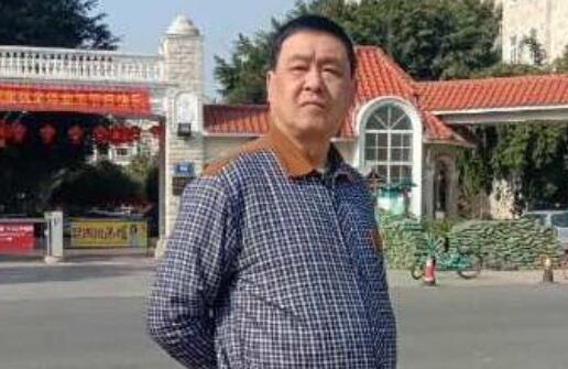 承千年文化 扬中医德馨 访著名股骨头病专家---严德华